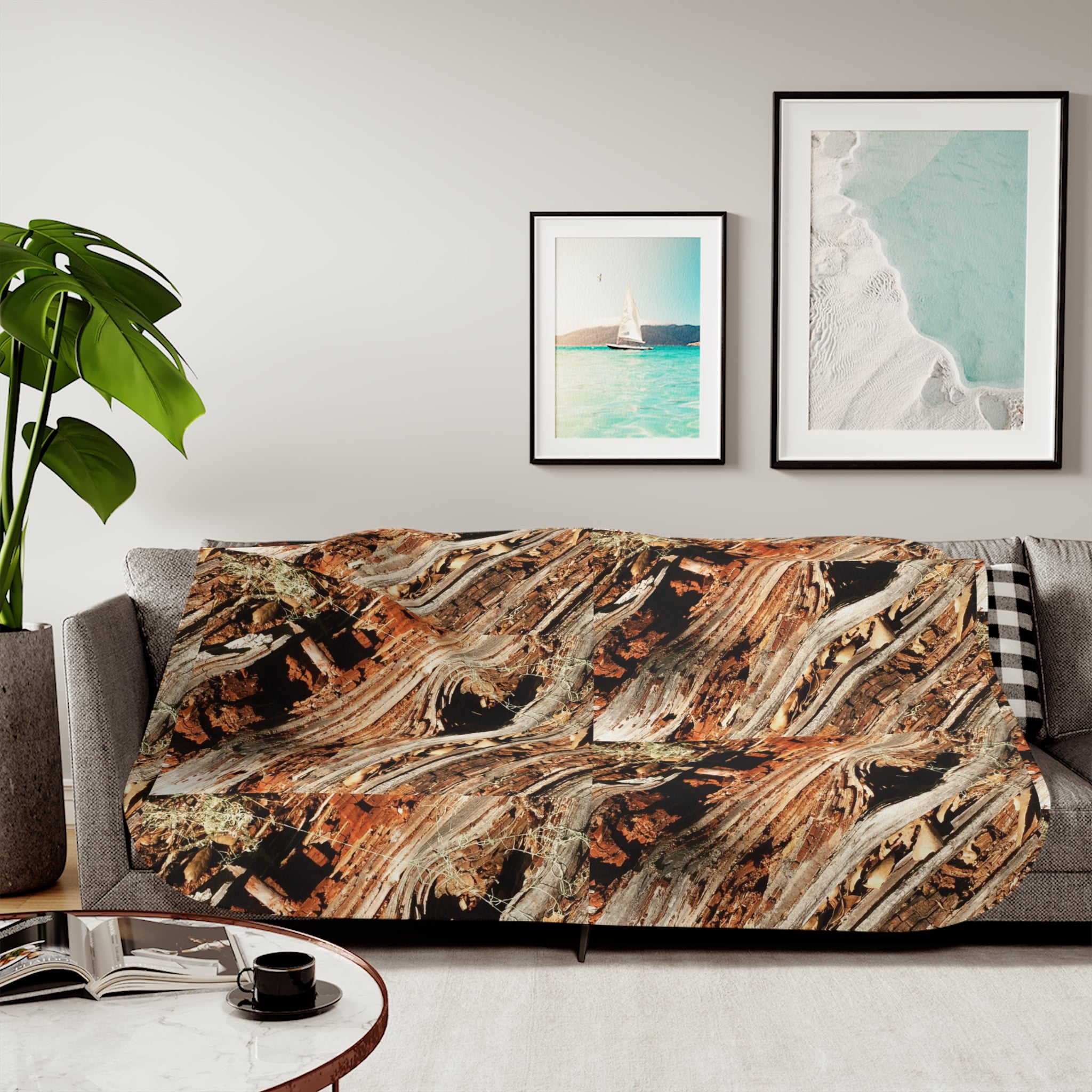 Rustic Woodgrain Sherpa Blanket — Reversible Two-Color Cozy Throw